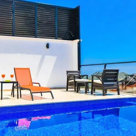 1 Bedroom Seaview * 卡尔坎